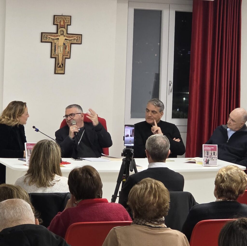 Presentazione libro “La Missione al Cuore del Vaticano II” di Mons. Walter Insero