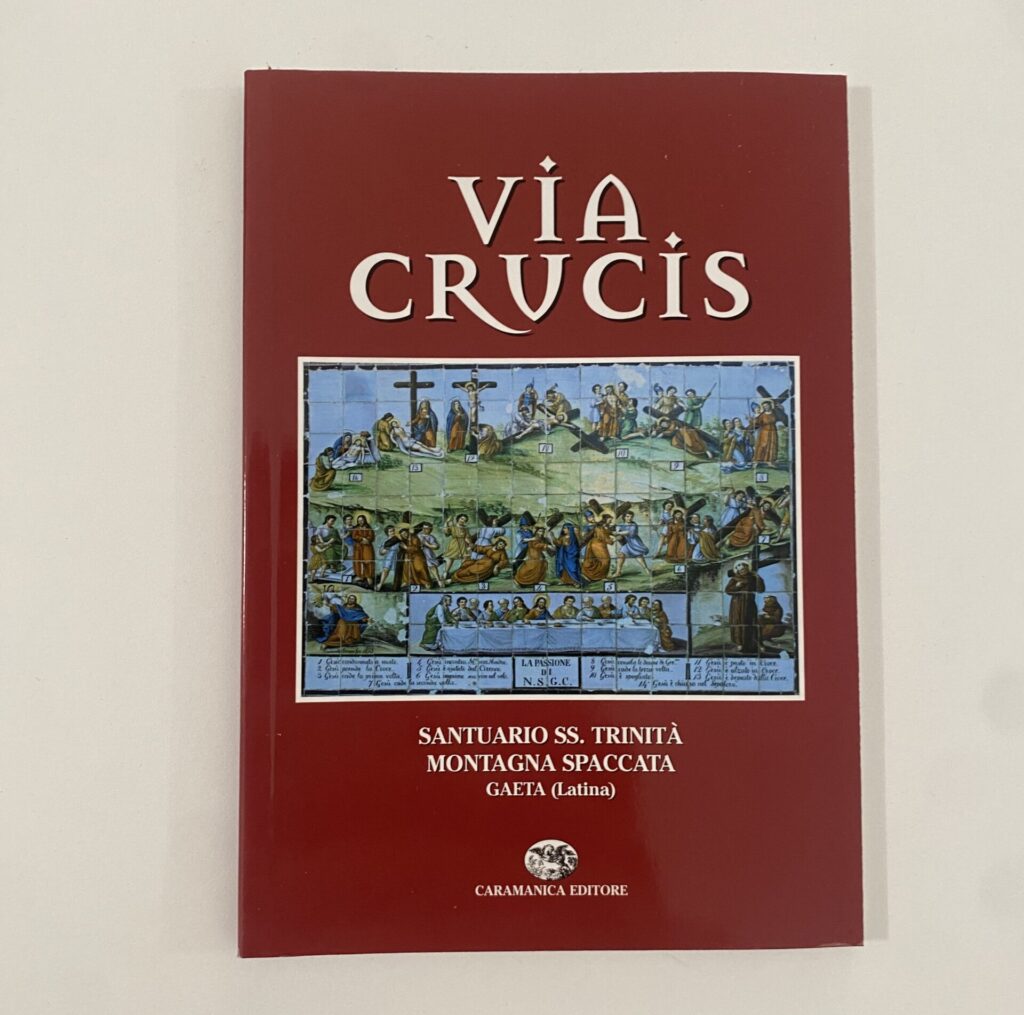 La Via Crucis alla Montagna Spaccata: un libretto per portare con sé un pezzo di storia